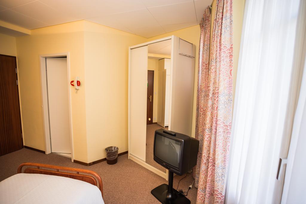 Hotel Residence Cite-Verdaine Geneva Room photo